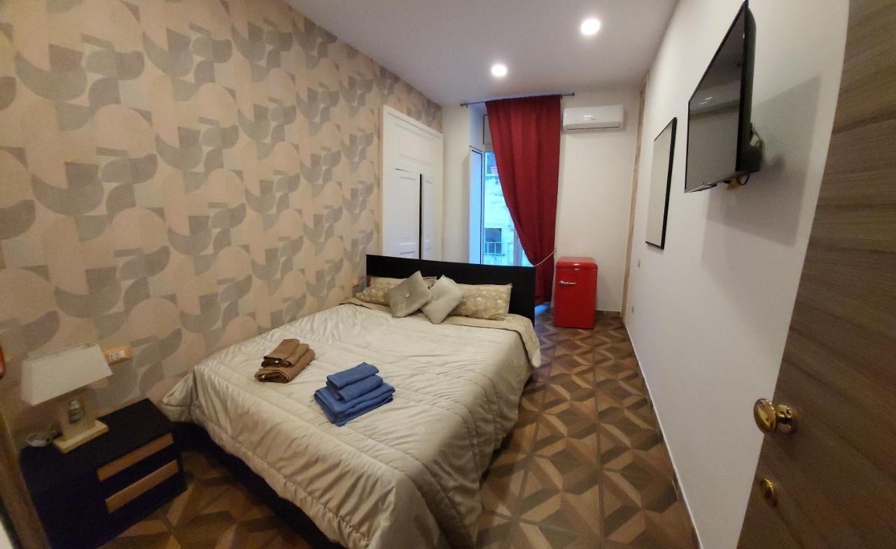 Vacanze Partenopee - San Liborio Napels Buitenkant foto